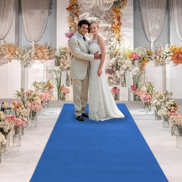 Blue-event-carpet-runner-at-wedding